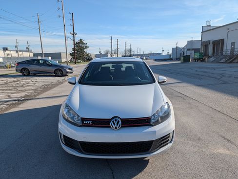 Used 2012 Volkswagen GTI 2.0T 2-Door image 4