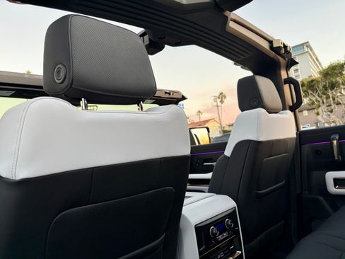 Used 2024 GMC Hummer EV 3X image 26