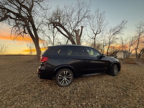 Used 2015 BMW X5 xDrive50i image 16