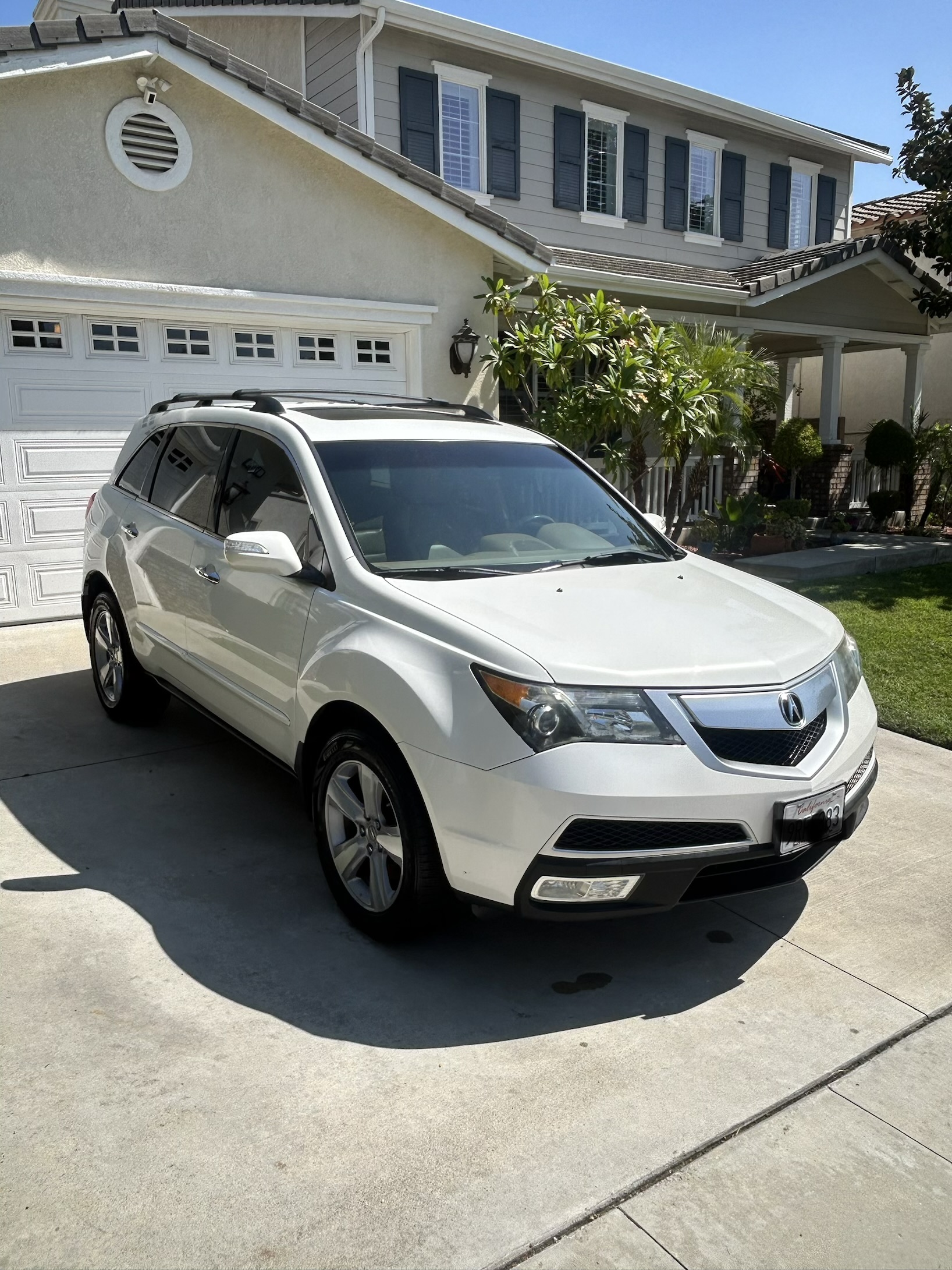 Used 2012 Acura MDX w/ Tech & Entertainment Pkg AWD/4WD image 1
