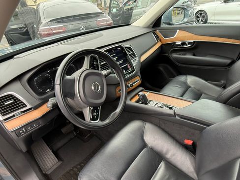 Used 2021 Volvo XC90 T8 Inscription Expression w/ Protection Package Premier image 11