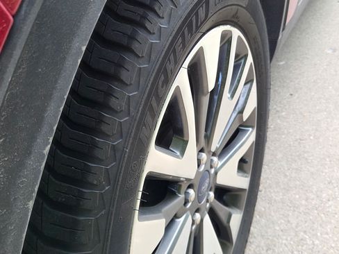 Used 2020 Ford Escape Titanium AWD/4WD image 5