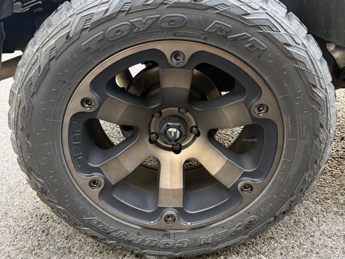 Used 2013 Jeep Wrangler Unlimited Sahara w/ Dual Top Group AWD/4WD image 18