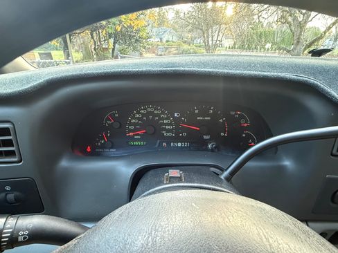 Used 2004 Ford F250 XLT image 8