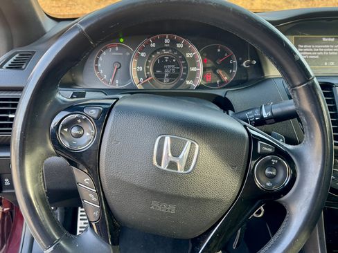 Used 2016 Honda Accord Sport image 13