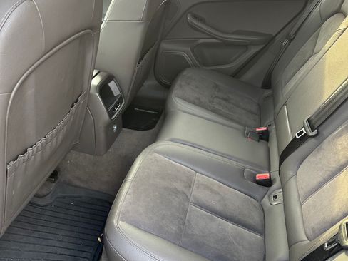 Used 2015 Porsche Macan S image 10