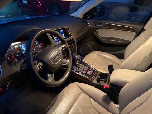 Used 2016 Audi Q5 2.0T Premium Plus w/ Technology Package image 11