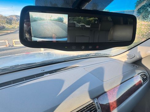 Used 2014 GMC Yukon XL SLT image 14