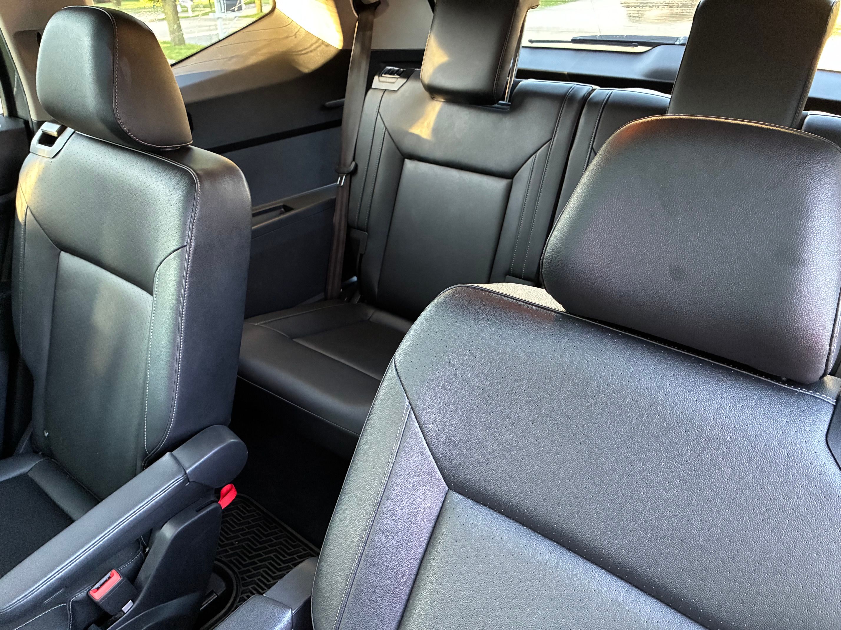 Used 2019 Volkswagen Atlas SE w/ Panoramic Sunroof Package AWD/4WD image 14