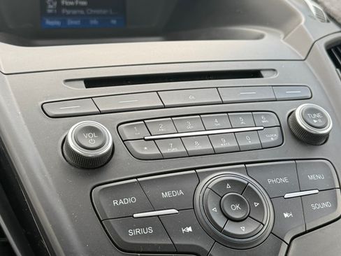Used 2018 Ford C-MAX SE FWD image 15