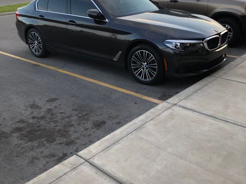 Used 2019 BMW 540i xDrive w/ Convenience Package AWD/4WD image 2