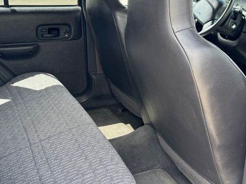 Used 2001 Jeep Cherokee Sport AWD/4WD image 10