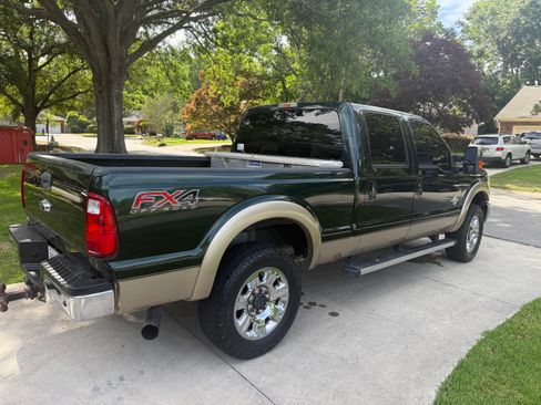 Used 2014 Ford F250 Lariat w/ Lariat Ultimate Package AWD/4WD image 4