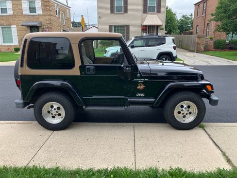 Used 1998 Jeep Wrangler Sahara AWD/4WD image 4