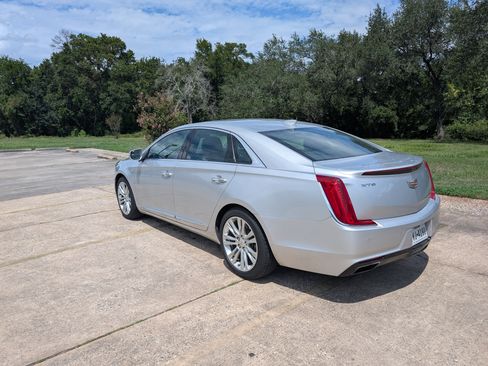 Used 2019 Cadillac XTS Luxury image 8