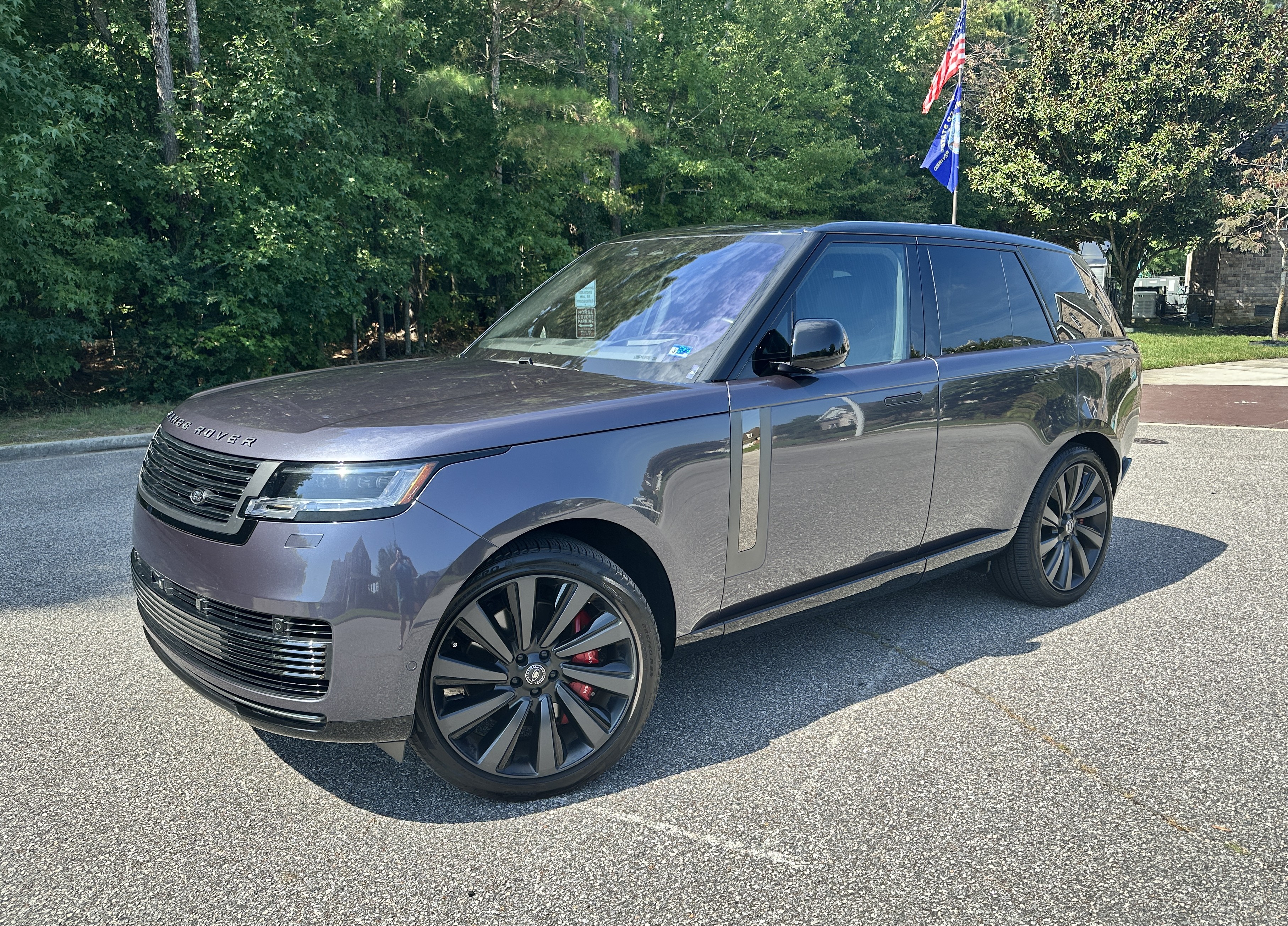 Used 2023 Land Rover Range Rover SV AWD/4WD image 1