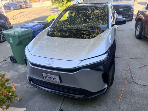 Used 2023 Toyota bZ4X XLE Sport Utility 4D w/ Weather Package image 1