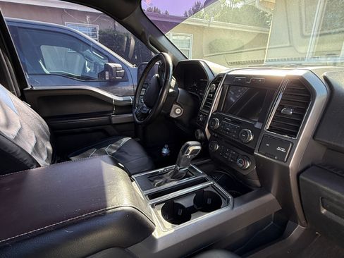 Used 2018 Ford F150 XLT w/ Equipment Group 302A Luxury image 6