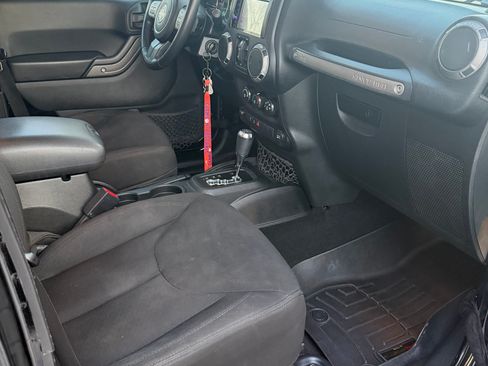 Used 2016 Jeep Wrangler Unlimited Sport w/ Quick Order Package 24S image 19