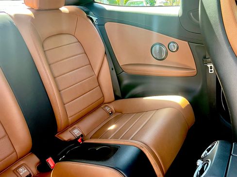 Used 2017 Mercedes-Benz C 300 Coupe image 10