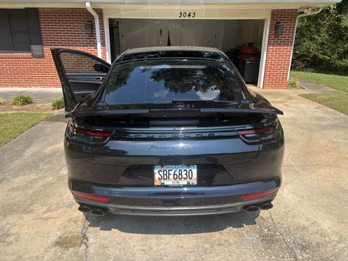 Used 2018 Porsche Panamera Turbo image 15