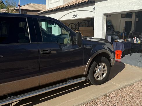 Used 2004 Ford F150 Lariat image 10