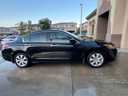 Used 2009 Honda Accord EX-L image 1