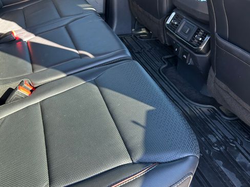 Used 2022 Ford F150 Lariat w/ Equipment Group 502A High image 6