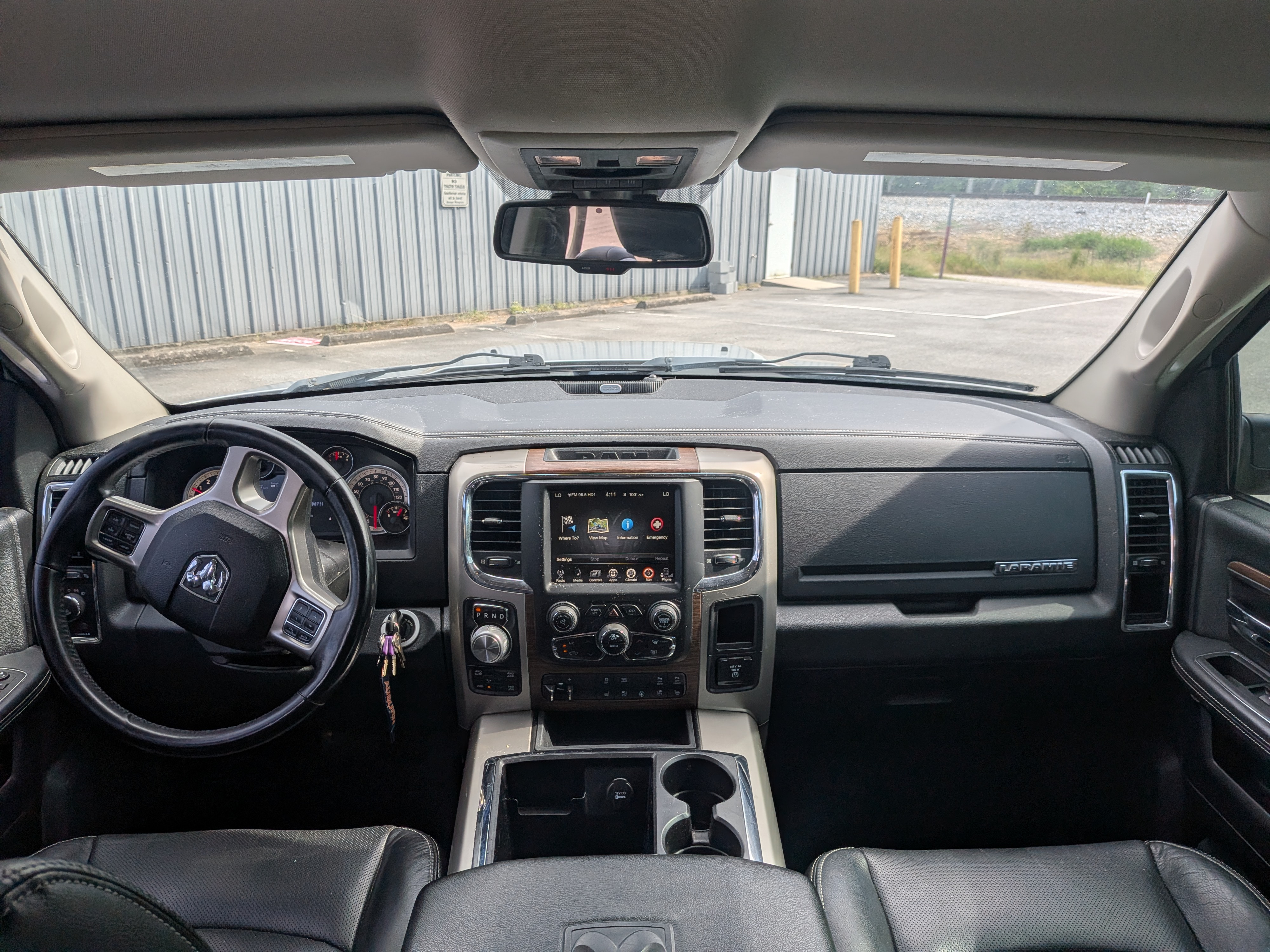 Used 2015 RAM 1500 Laramie AWD/4WD image 16
