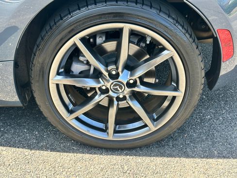 Used 2020 MAZDA MX-5 Miata Grand Touring image 15