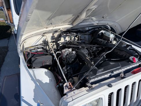 Used 1995 Jeep Wrangler Sport S image 4