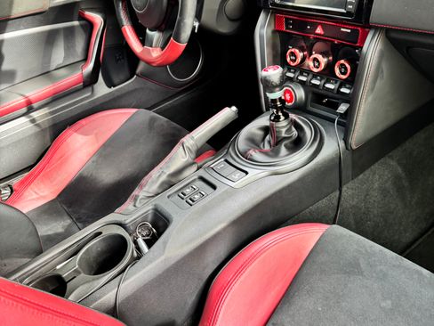 Used 2020 Subaru BRZ tS RWD image 8