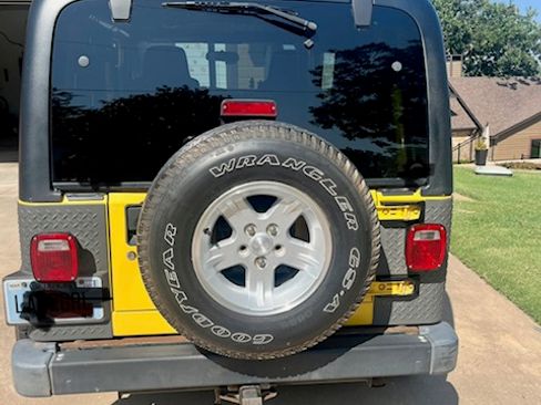 Used 2004 Jeep Wrangler 4WD image 5