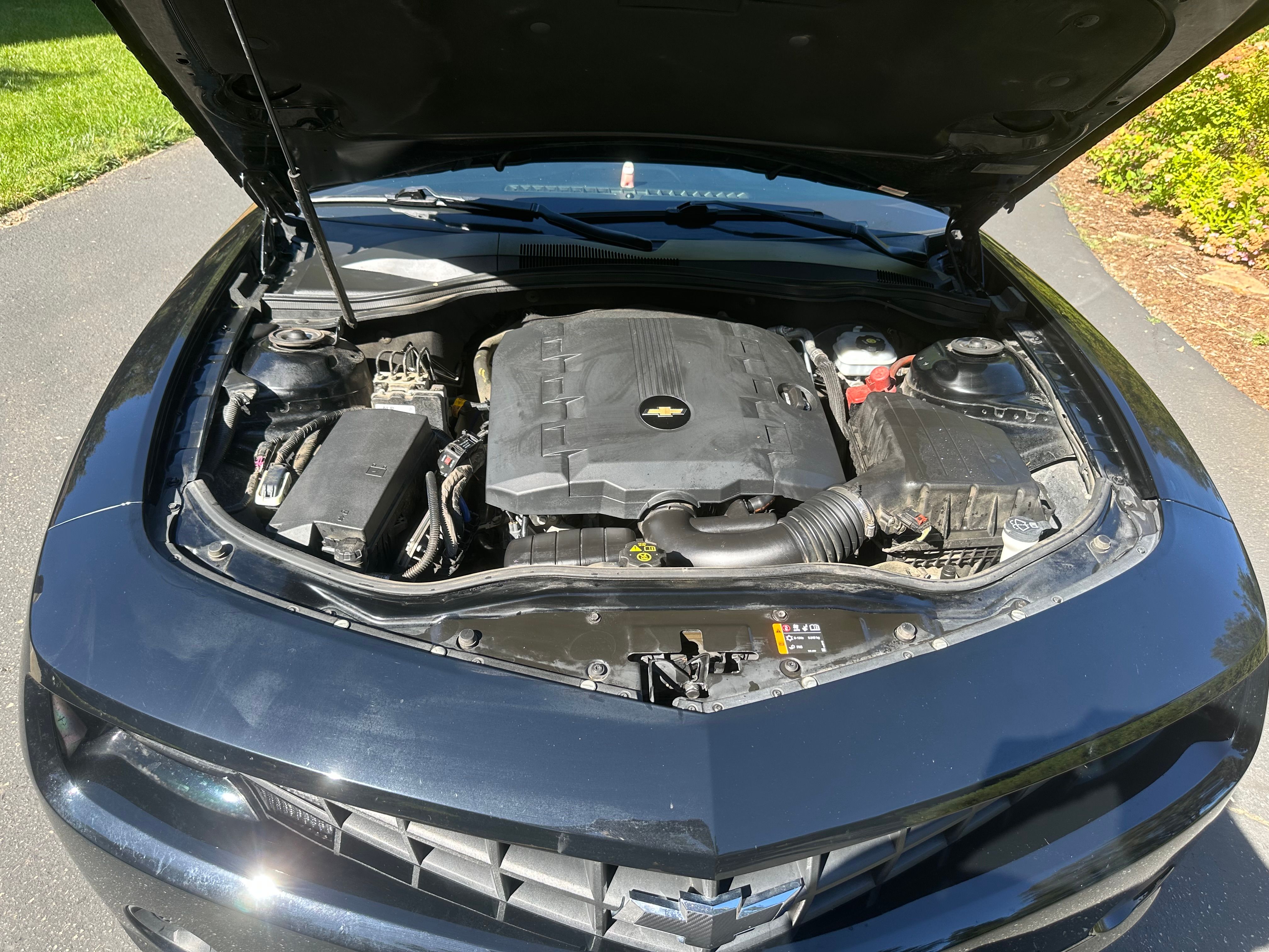 Used 2013 Chevrolet Camaro LS RWD image 27