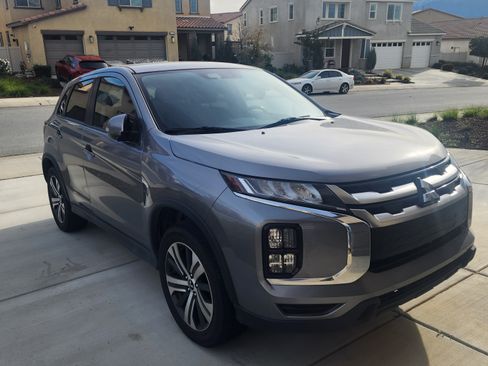 Used 2021 Mitsubishi Outlander Sport SE image 5