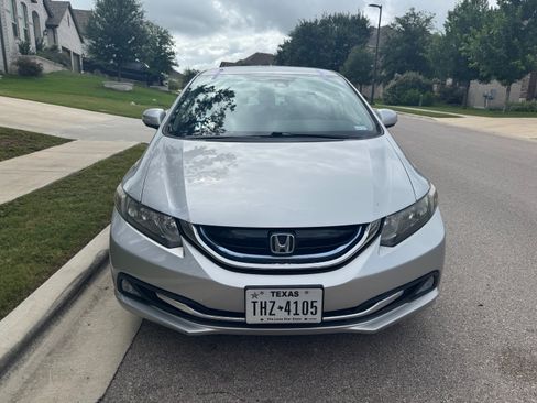 Used 2013 Honda Civic Hybrid Sedan image 2