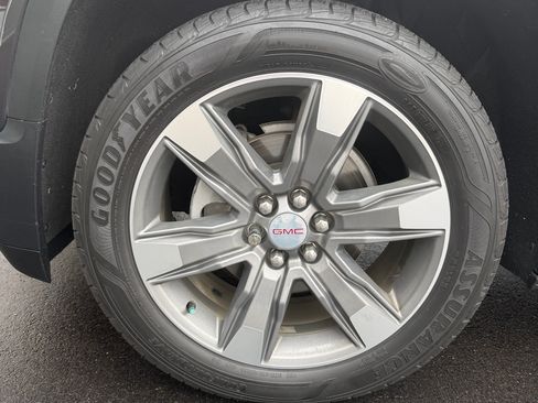 Used 2017 GMC Acadia SLT image 12