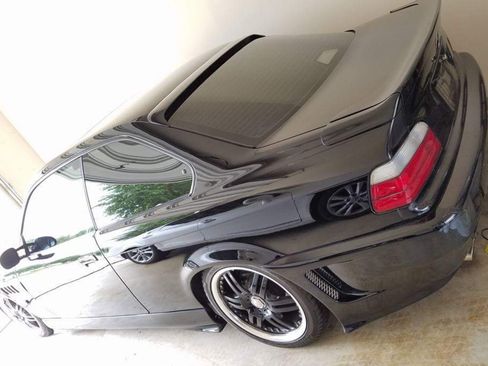 Used 1995 BMW 325is Coupe image 4