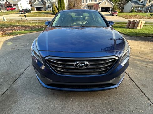 Used 2015 Hyundai Sonata Sport w/ Option Group 04 image 2