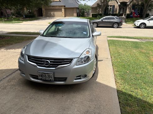Used 2012 Nissan Altima 2.5 S FWD image 8