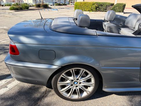 Used 2005 BMW 330Ci Convertible image 25