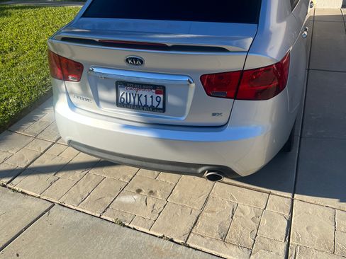 Used 2012 Kia Forte SX w/ Tech Pkg FWD image 6