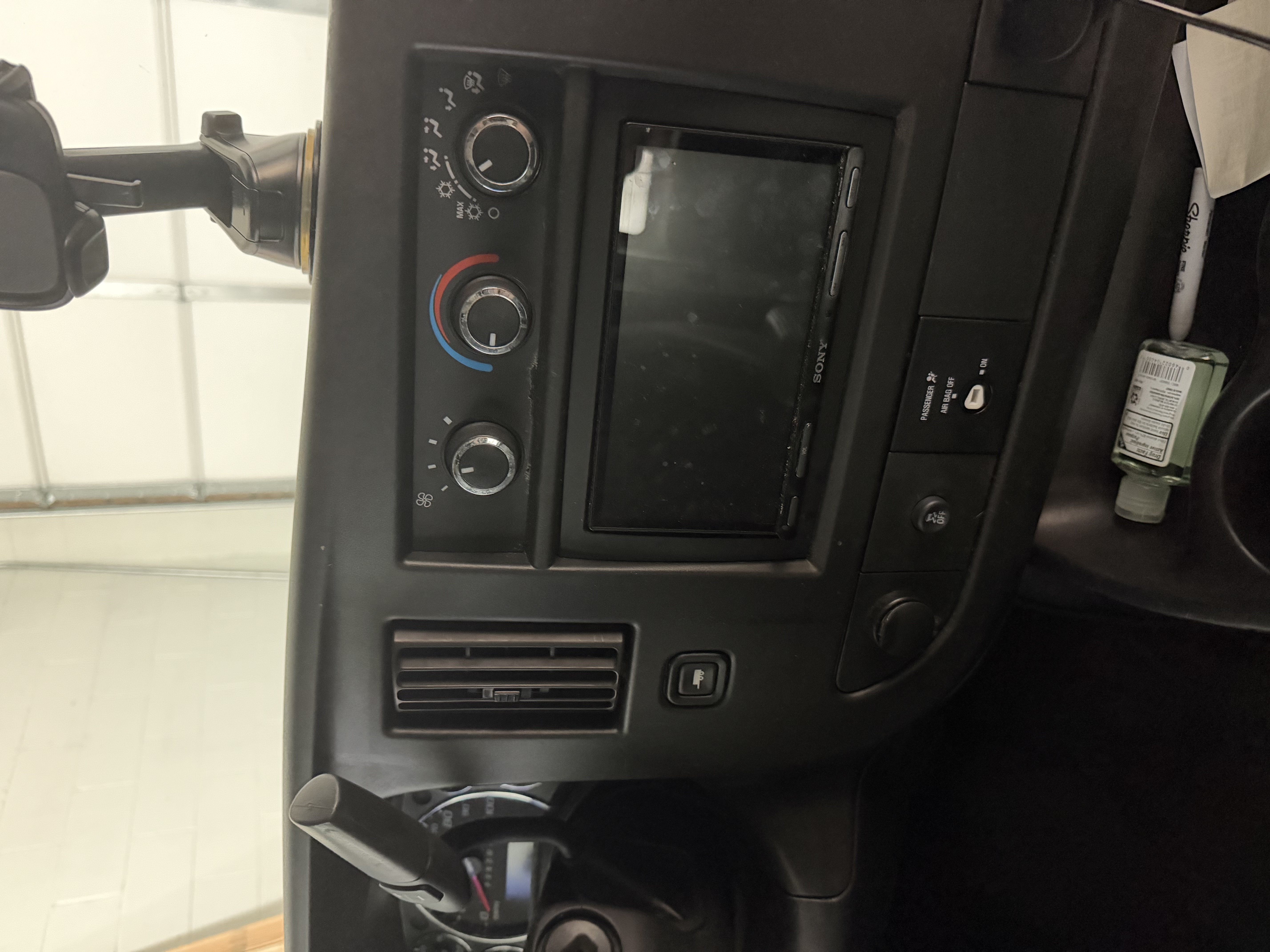 Used 2019 GMC Savana 2500 w/ Driver Convenience Package RWD image 4