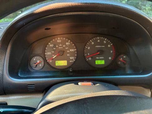 Used 2001 Subaru Forester L AWD/4WD image 4