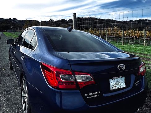 Used 2016 Subaru Legacy 3.6R Limited image 13