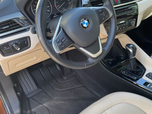 Used 2016 BMW X1 xDrive28i AWD/4WD image 4