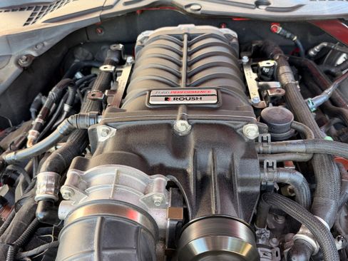 Used 2020 Ford Mustang GT Premium w/ GT Performance Package RWD image 11