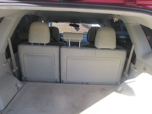 Used 2012 Toyota Prius V Two image 4