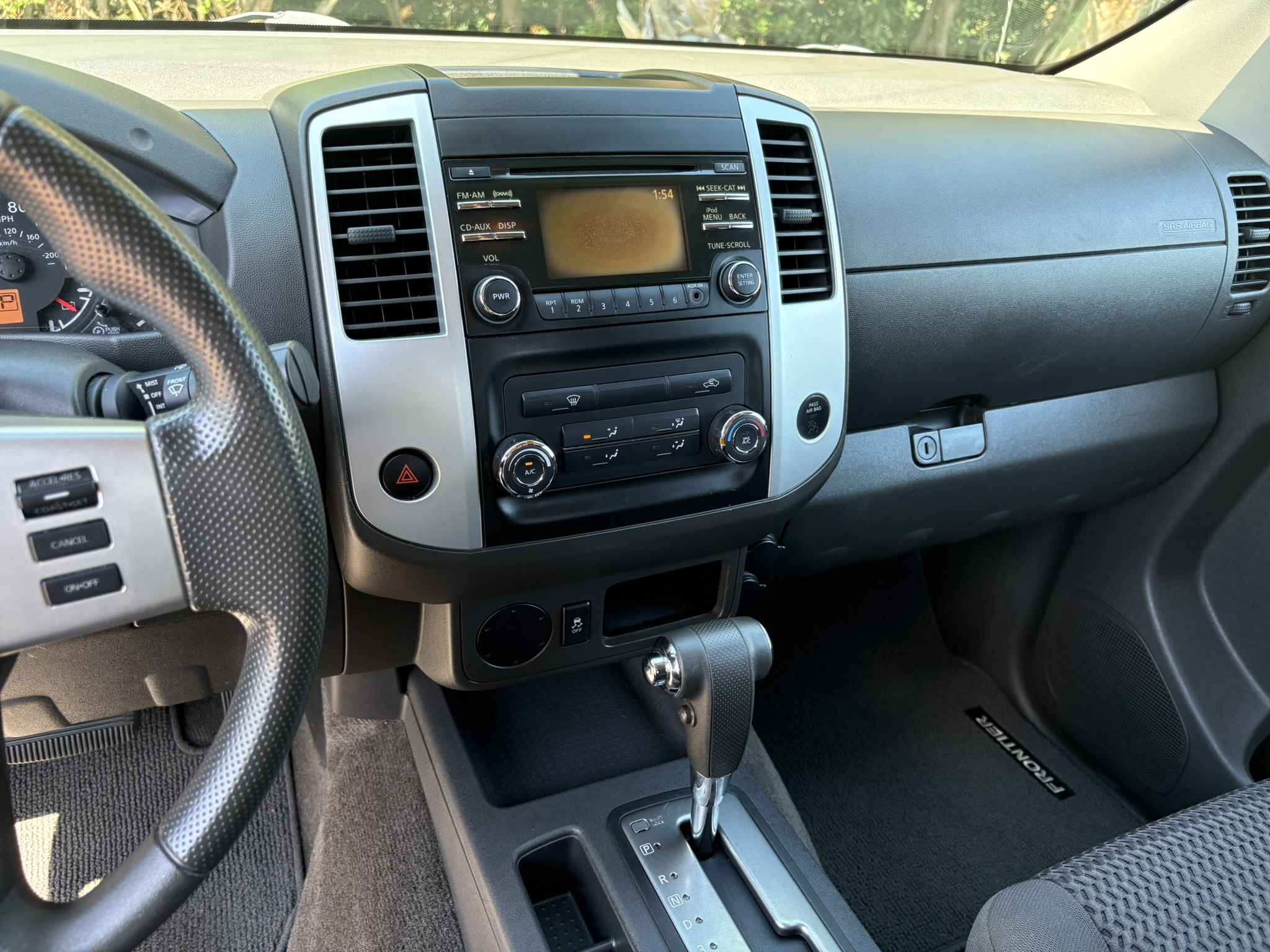 Used 2013 Nissan Frontier SV RWD image 12