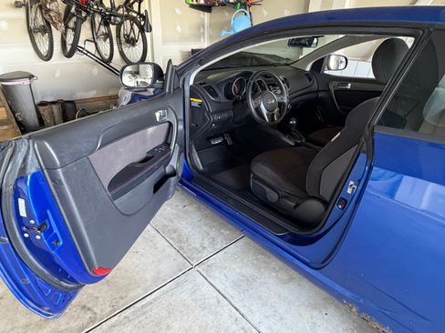Used 2012 Kia Forte Koup SX FWD image 14